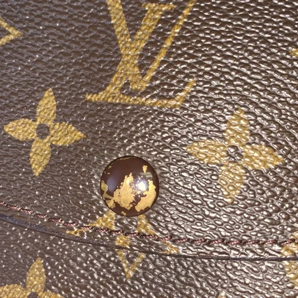 225 Pre Owned Authentic Vintage Louis Vuitton Monogram Crossbody Bag - Picture 13 of 15